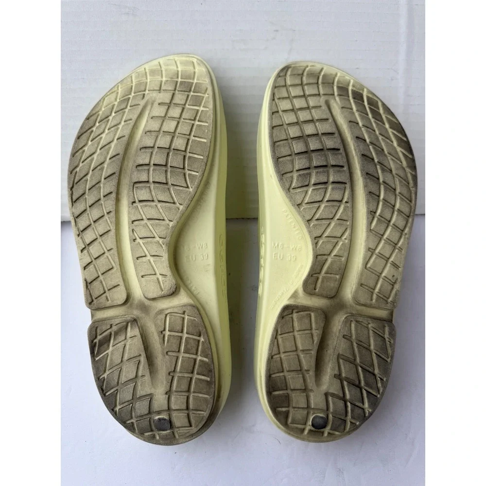 OOFOS OOahh Slide‎ Yellow Recovery Slide Comfort Sandals W8 M6